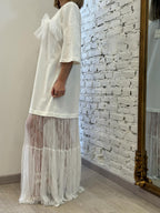 Abito con balza in tulle