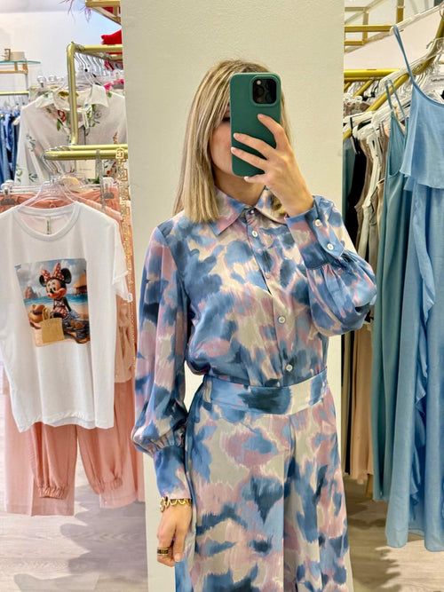Camicia astratta