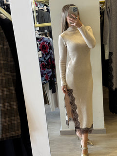 Abito Con Pizzo