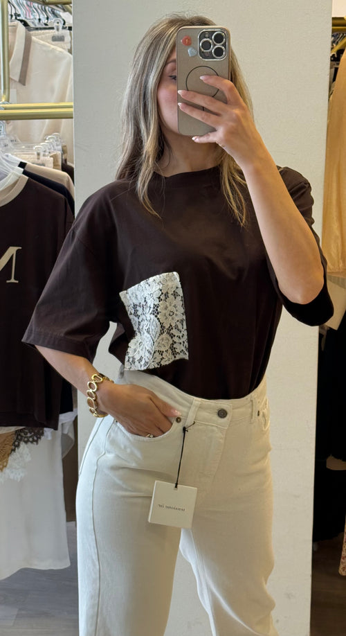 T- shirt Con Taschino In Pizzo Tensione In