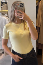 T-shirt Serafino (Colori All’interno)