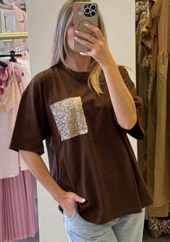 T-Shirt Con Taschino Paillettes Piatta