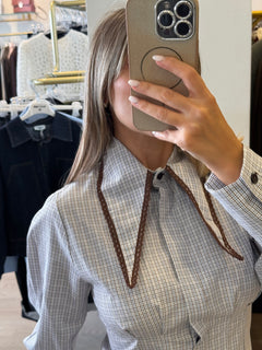 Camicia Quadrettata con Colletto a Punta