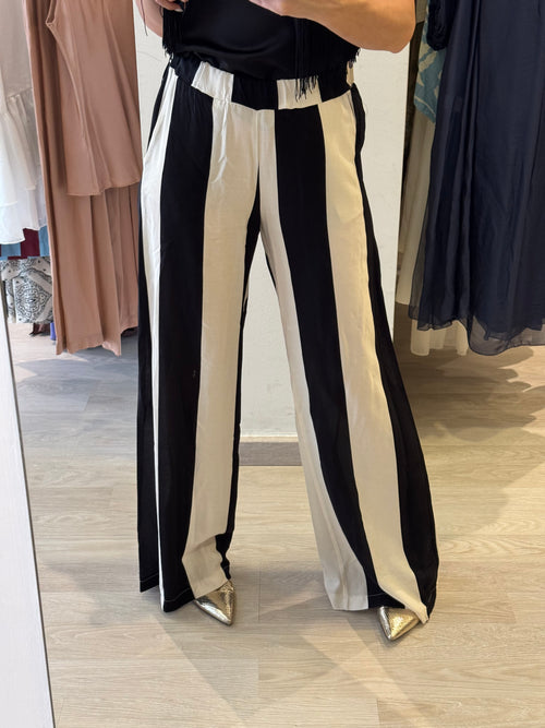 Pantalone Dritto Con Pareo in Vita e Frange