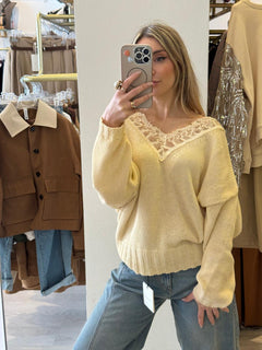 Maglia Scollo A V In Pizzo