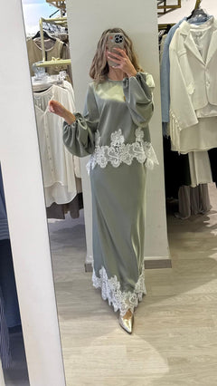 Gonna In Saten Con Pizzo Tensione In