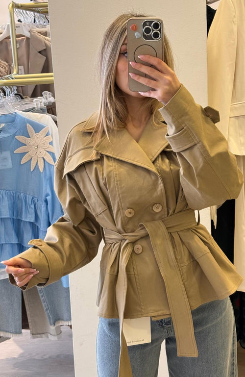 Trench Corto