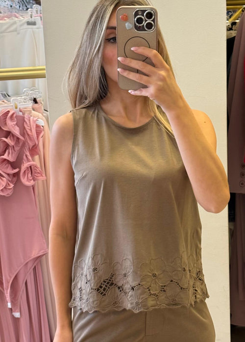 Top In Filo Di Scozia Con Macrame