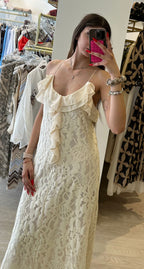 Abito In Pizzo E Rouches