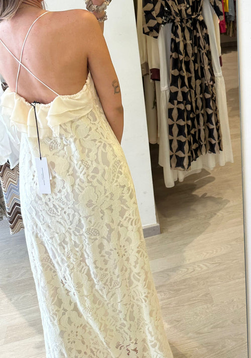 Abito In Pizzo E Rouches