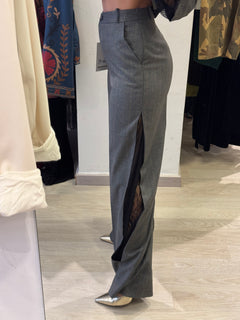 Pantalone Gessato con Inserto Laterale in Pizzo
