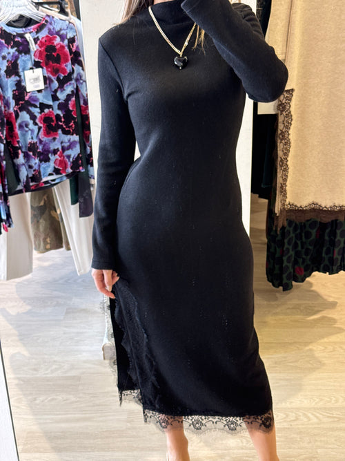 Abito Con Pizzo