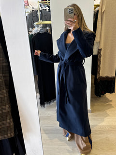 Cappotto Lungo Con Cappuccio E Cintura