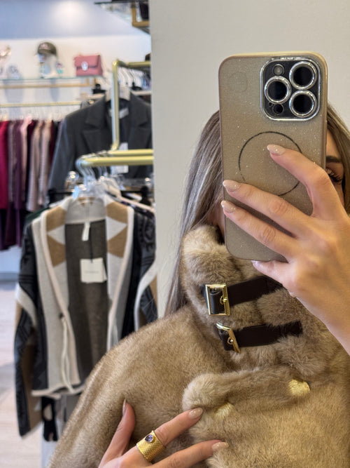 Cappa In Ecopelliccia Con Fibbie In Pelle