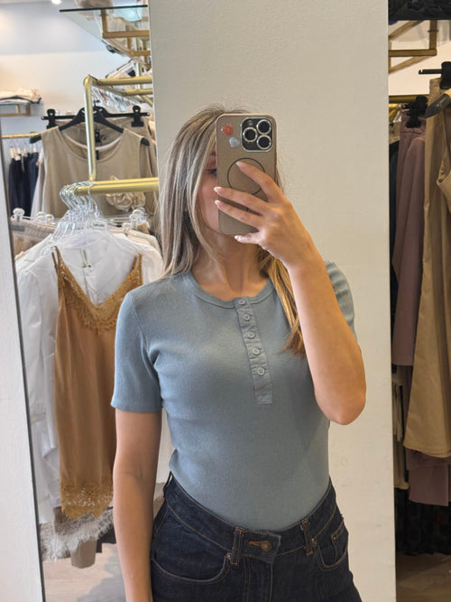 T-shirt Serafino (Colori All’interno)