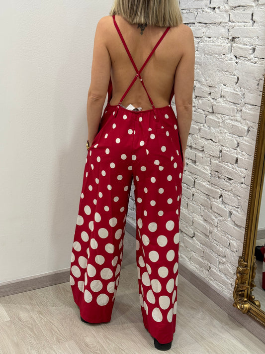 Tuta a pois con spalle scoperte
