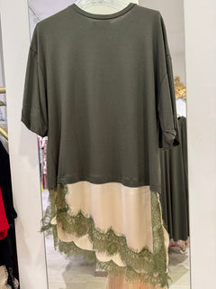 T-Shirt Con Banda Saten in Raso e Pizzo Asimmetrico