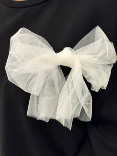 Abito con balza in tulle