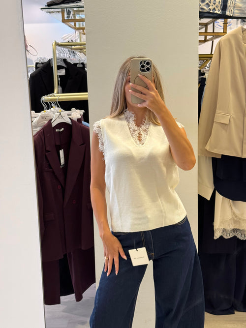 Gilet Scollo V Con Pizzo Tensione In