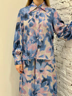 Camicia astratta