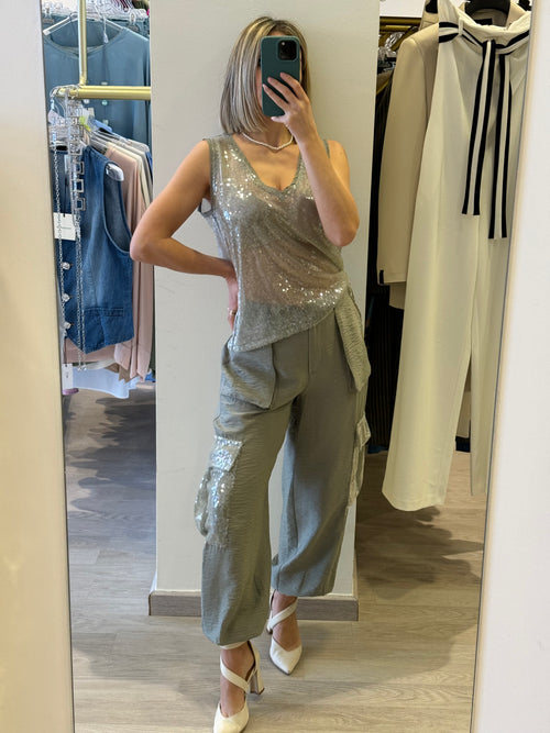 Pantalone cargo con tasche in paillettes