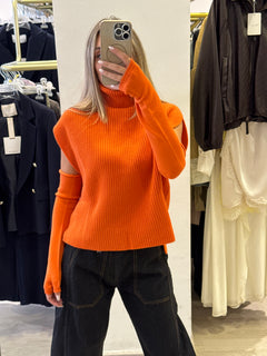Maglia Smanicata Collo Alto con Manicotti