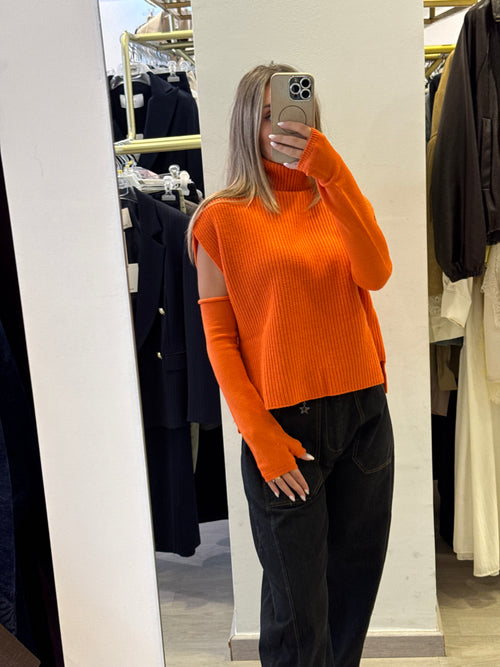 Maglia Smanicata Collo Alto con Manicotti