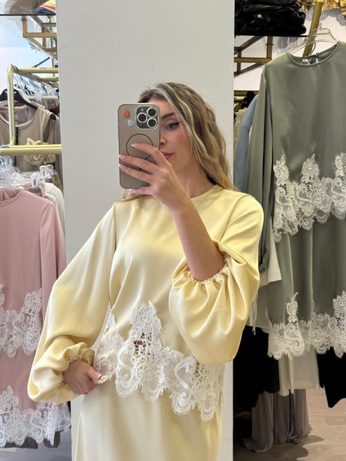 Blusa In Saten Tensione In