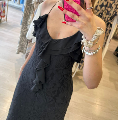 Abito In Pizzo E Rouches