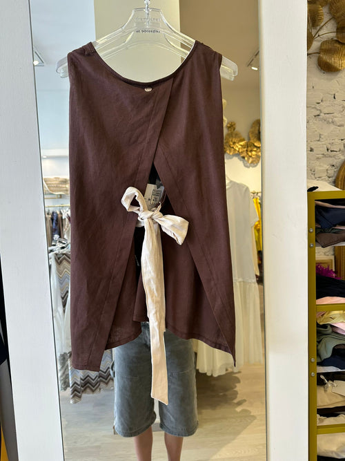 Gilet Con Spilla A Fiore